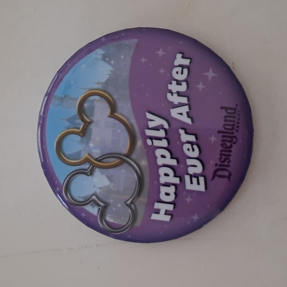 Disneyland Happily Ever After button - Picture 1 of 3